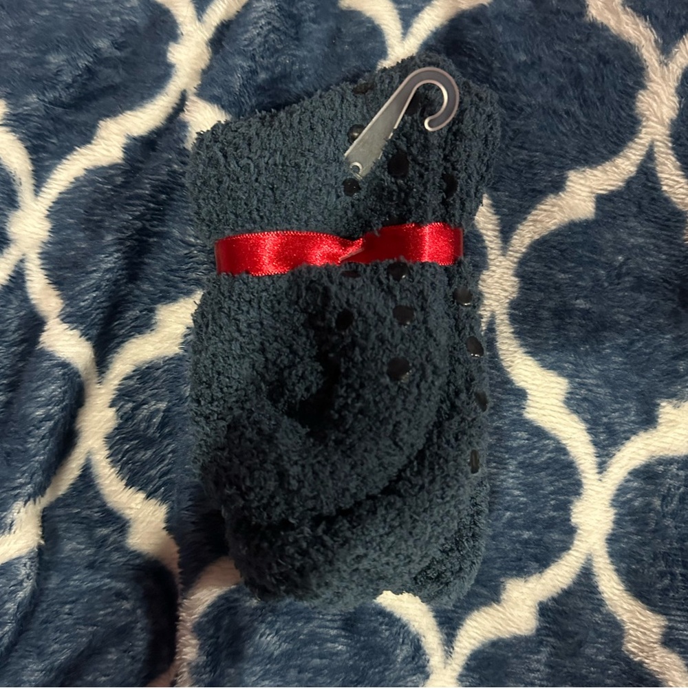 Fuzzy socks - Picture 2 of 2